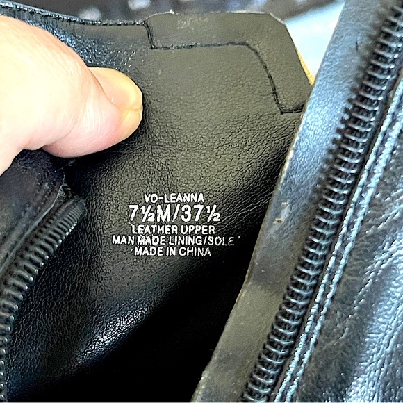 VINCE CAMUTO LEATHER BLACK ANKLE BOOTS WITH GOLD ACCENT - Picture 7 of 7